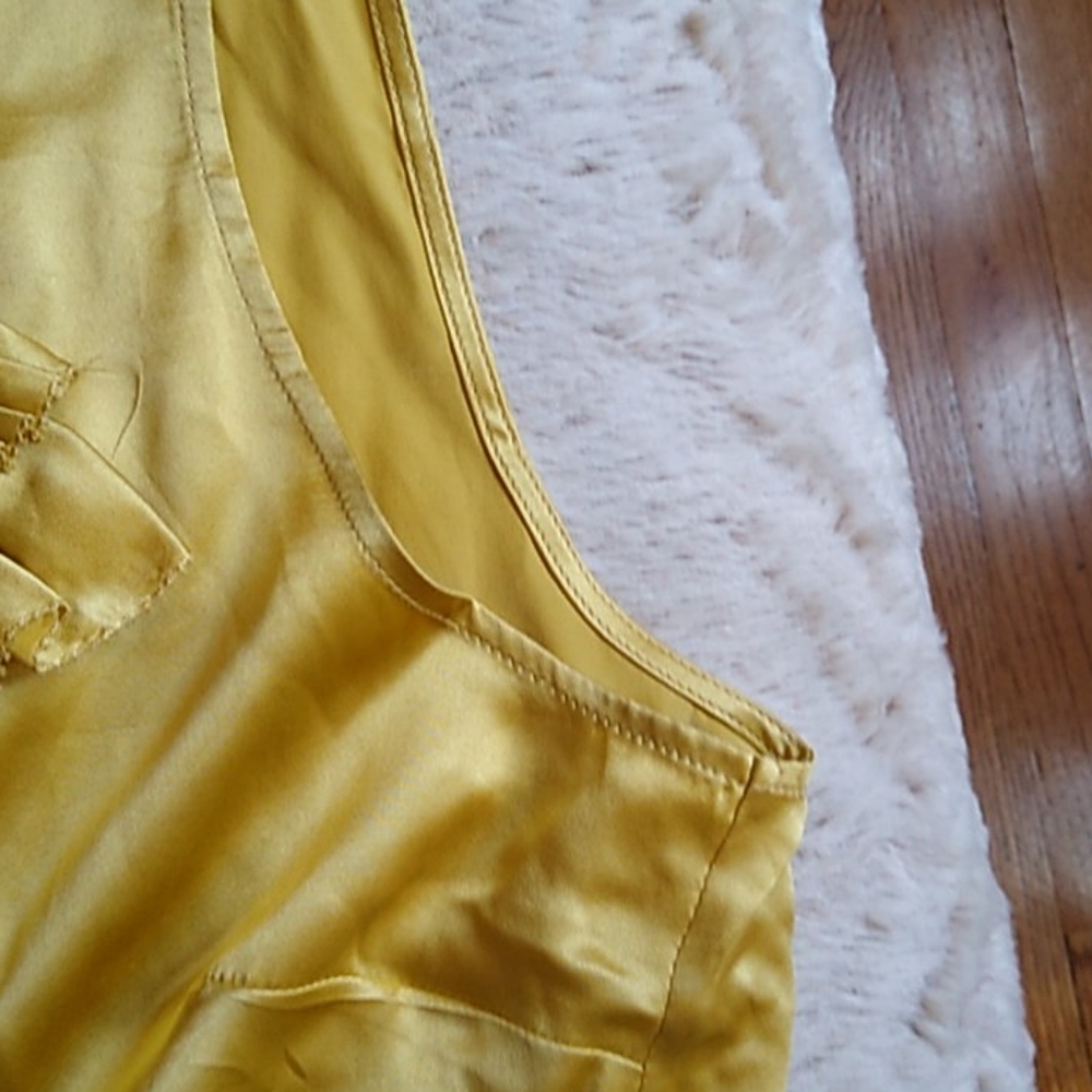 Luxe Silk Top - Picture 9 of 10